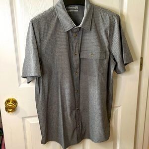 Avalanche Short Sleeve Woven Shirt Mens Size Large Deep Charcoal Light Grey